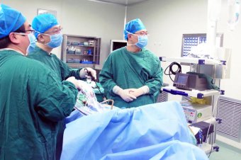 多科協(xié)作 護(hù)佑健康——我院普外科為90歲高齡老人成功實施腹壁疝無張力修補(bǔ)手術(shù)